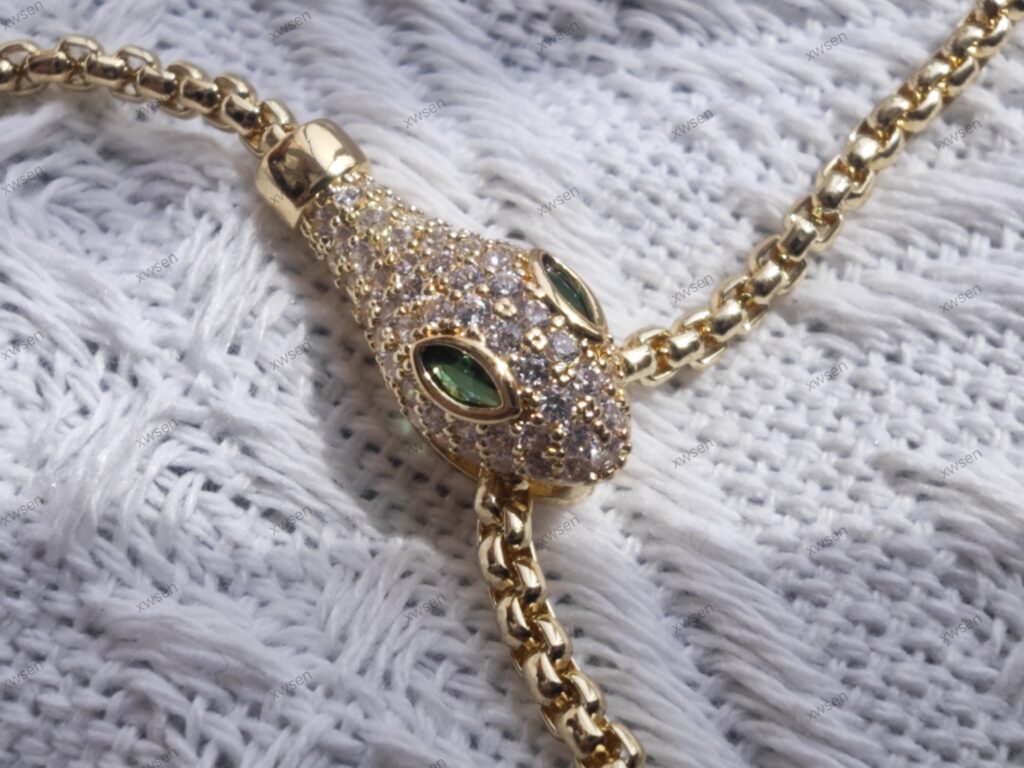 ミュージシャン HYDE SNAKE NECKLACE CDJapan : HYDE SNAKE NECKLACE (HYDE BIRTHDAY GOODS